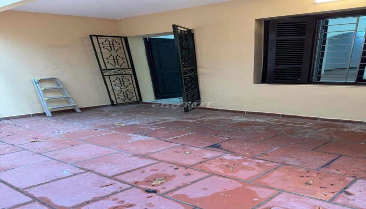 Cho thuê nhà làm VP kinh doanh, TT dạy học Phố Hoàng Ngân, 3 tầng, 90m2, MT 5m, 19 Triệu
